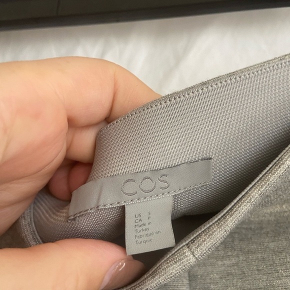 COS Metallic Mini Skirt Size Small - Picture 9 of 9